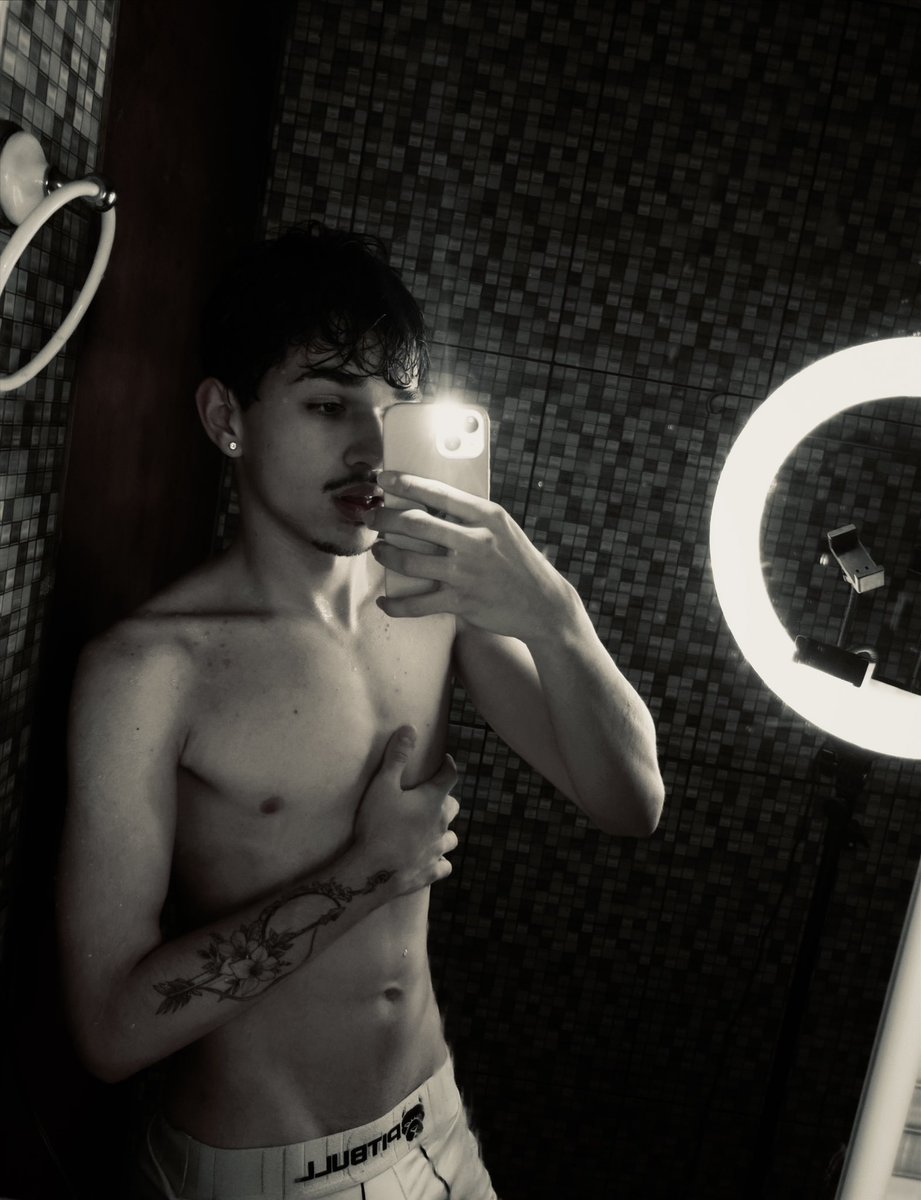 orlvyx's tweet photo. Ig: orlvyx // tkk: eurichardy https://t.co/gKPBfnfY7F
