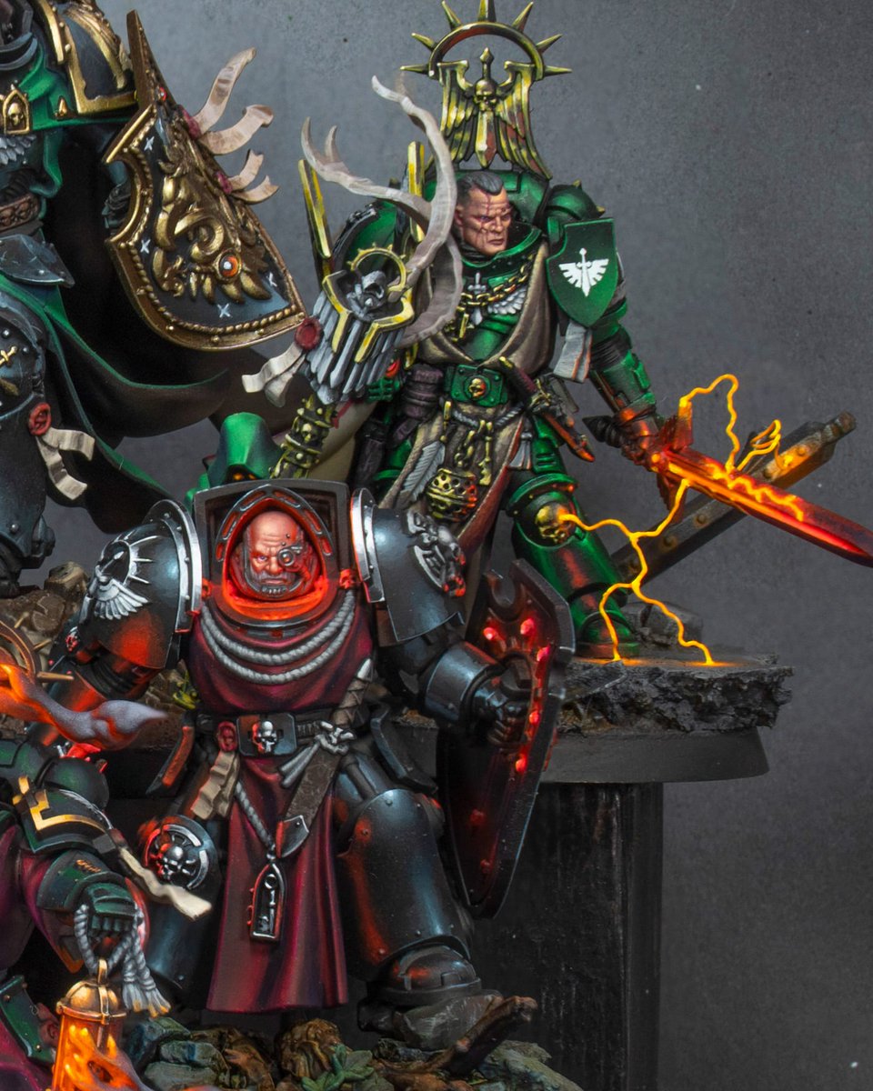 theminiaturista's tweet photo. I think Hans Zimmer's soundtrack from Batman fits perfectly for the Dark Angels. Here's a bit of my D.A. collection. I think I have around 1000 points painted.
You can find the painting guide for all of them at the link.
#warhammer40k #spacemarines #warhammer #warhammercommunity https://t.co/oN3R5QRNSS