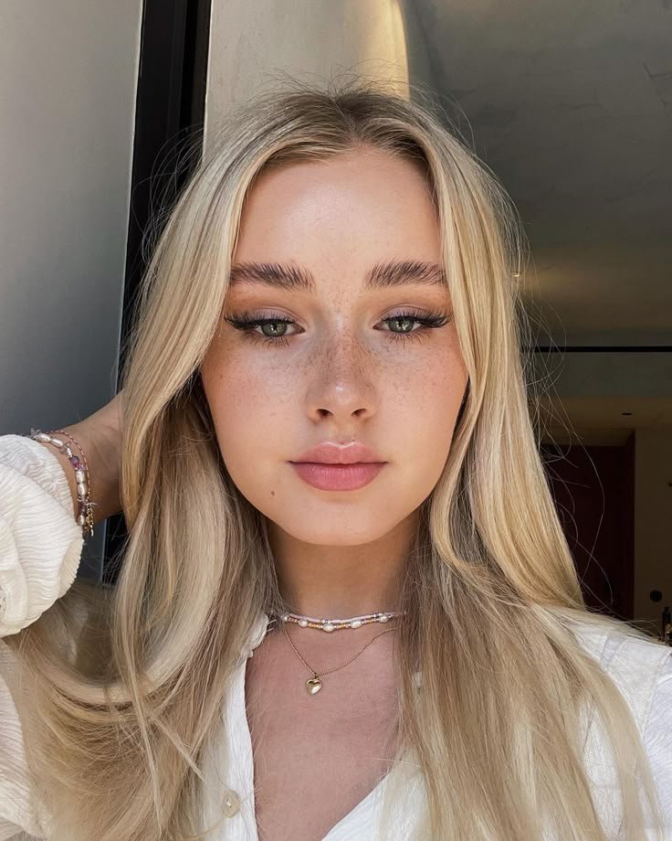 Bella George tweet media