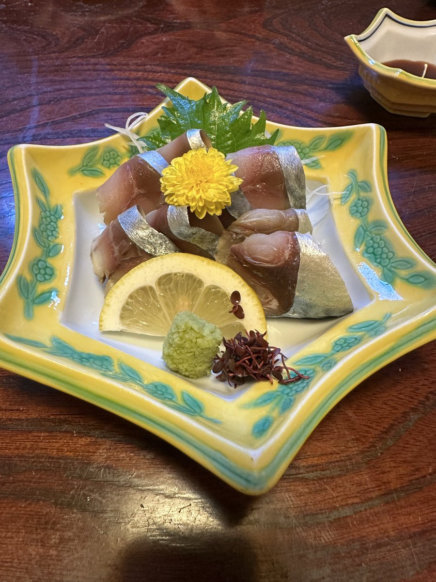 maro____n_____'s tweet photo. 結婚12周年👏👏
お鮨でしたー♡
ありがとう
美味しかった
ずっと欲しかったヘッドホンもGetしたのでだいぶ幸せです🤤🎧 https://t.co/kawuztbH0w
