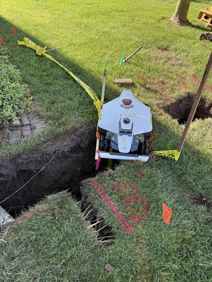 BozemanCapital's tweet photo. @BowTiedBroke And we quickly figured out how to select a No Go zone after we almost lost it to a utility contractors hole.  (Human error) https://t.co/XgRp7MFtHX