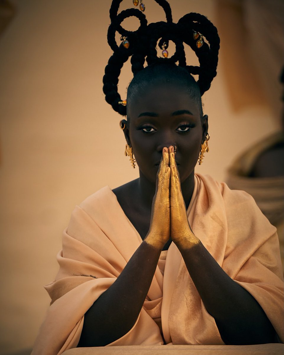 Joe__Bassey's tweet photo. Melanin is so beautiful in its original form that it drips like liquid gold.💛🖤 https://t.co/hE0lyvwdJR