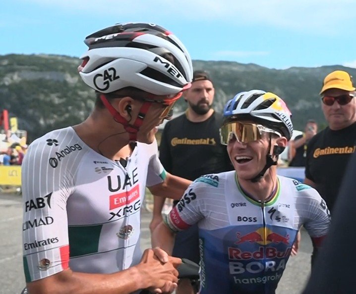 LeCyclismebelge's tweet photo. 𝗟𝗘 𝗥𝗘𝗦𝗣𝗘𝗖𝗧 𝗗𝗘 𝗗𝗘𝗨𝗫 𝗜𝗠𝗠𝗘𝗡𝗦𝗘𝗦 𝗖𝗛𝗔𝗠𝗣𝗜𝗢𝗡 ❤️👑

MERCI POUR LE SPECTACLE TORITO 🇲🇽
#TDF2026 https://t.co/eo5MKzaaDc
