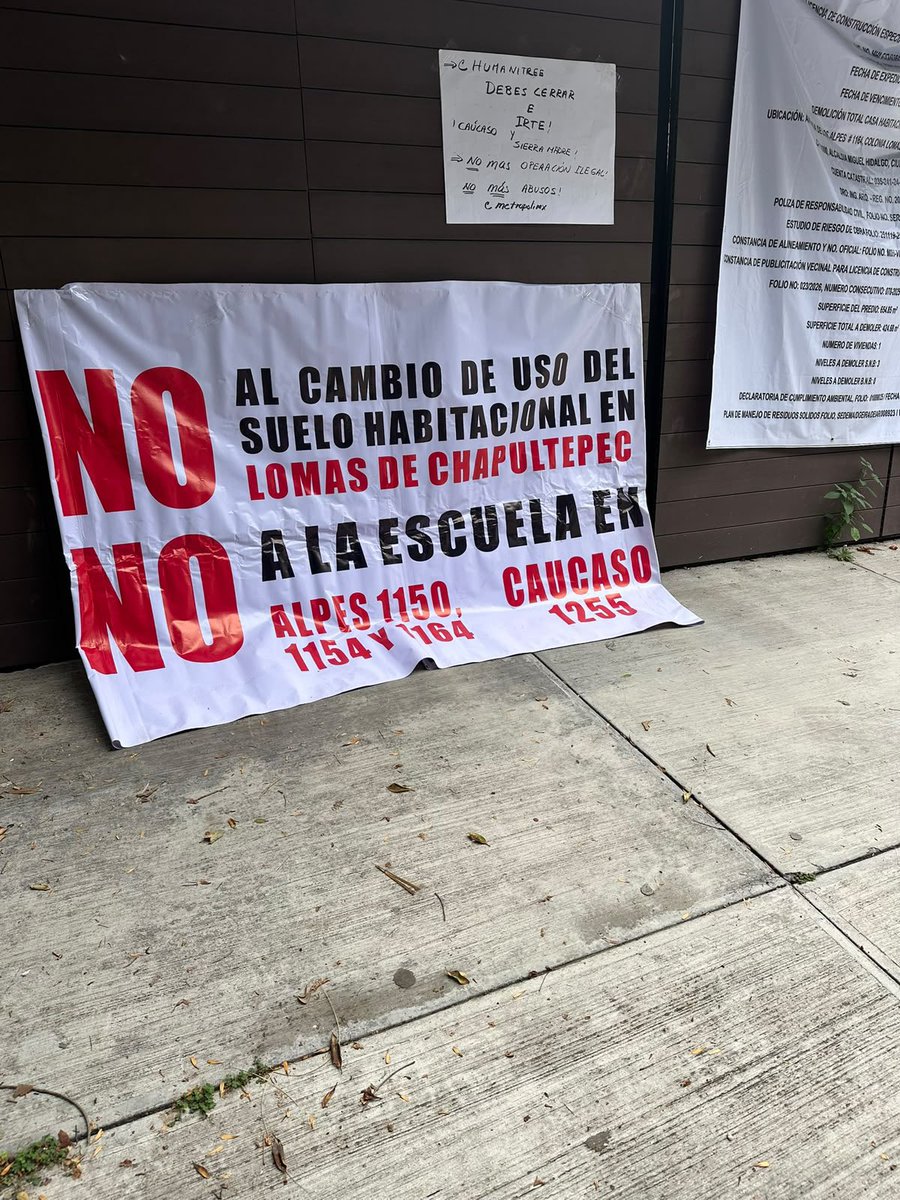 ciudadano_unido's tweet photo. Aqui tienen mas pruebas de los delitos, solapados por @cesar_m_garrido  de @AlcaldiaMHmx a @RicardoBSalinas INFRACTOR  DELINCUENTE, MISMA CASA varios meses antes (marzo/abril) 
El cinismo de autoridades con este delincuente es insultante 🤬🤬🤬
@GobCDMX @PAOTmx @inveacdmx @SPAOVP_CDMX 

@comitehc @cclomaschapulte @colonia_roma @SanenCoyoacan @copaco_san @irrigationassoc  @vecinosunidosmx @soytabacalera @JosefinaMacG  @VillaDeCortesBJ @LomasReforma @CdmxNavidad @ElRosedalCoy @CteCiudAmpAlpes @colonia_roma @ColHipodromo1 @CNocheBuenaBJ @LaColoniaJuarez @LaRomaDF @VecinosLomas @VecinosSurRoma @Veronic_Anzures @Tlacopac_Campes @Cocove_MX @vecinosunidosmx @vecinoseguro @Vecinos_Bezares @VecinosvAnzures @comitebarrilaco @ParquesPolanco8 @parqueRS @PoligonoMH @PolancoUnidoAC @NoReforma935 @Antonio_Carbia  @ManuelTorr66419