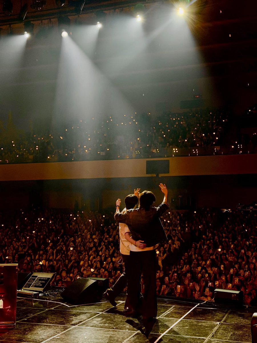 leejycat's tweet photo. 매니저님 인스타 #주연 

The View They Love

26.07.18-19
Youth by Juyeon https://t.co/QXQmTm0P3p