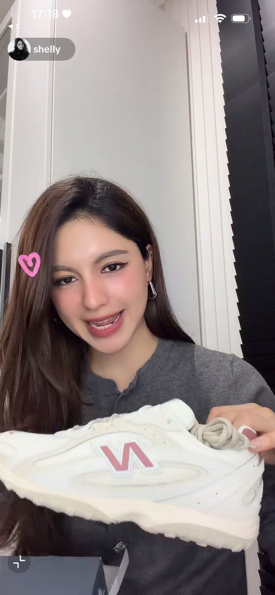 boss_toria's tweet photo. My letter made her emotional 🥹. I love you so much my girl. I’m glad my gift will be useful for you 🫠
Happy Birthday Shelly
#shellybenda  #shellypundao https://t.co/HJmHniUmNN