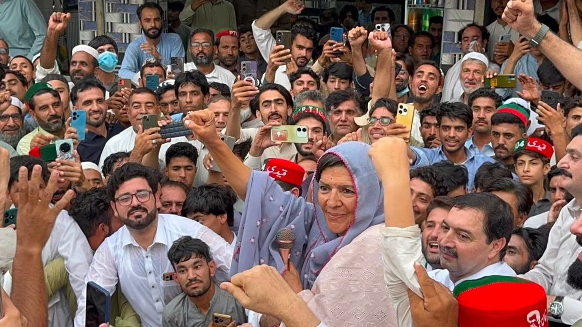 MArifGhafoorPTI's tweet photo. جوڑ چوک بونیر- کپتان کی خاطر! 

#خان_کو_رہا_کرکے_مقابلہ_کرو
#StreetMovementForKhan https://t.co/diDe7clrKe