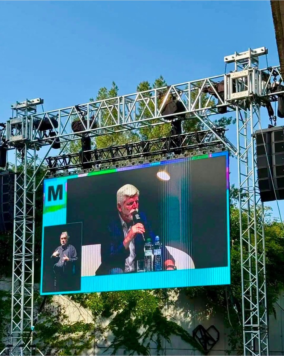 Romana Konečná ❤️🇨🇿❤️ 😄🇺🇦🚀 tweet media