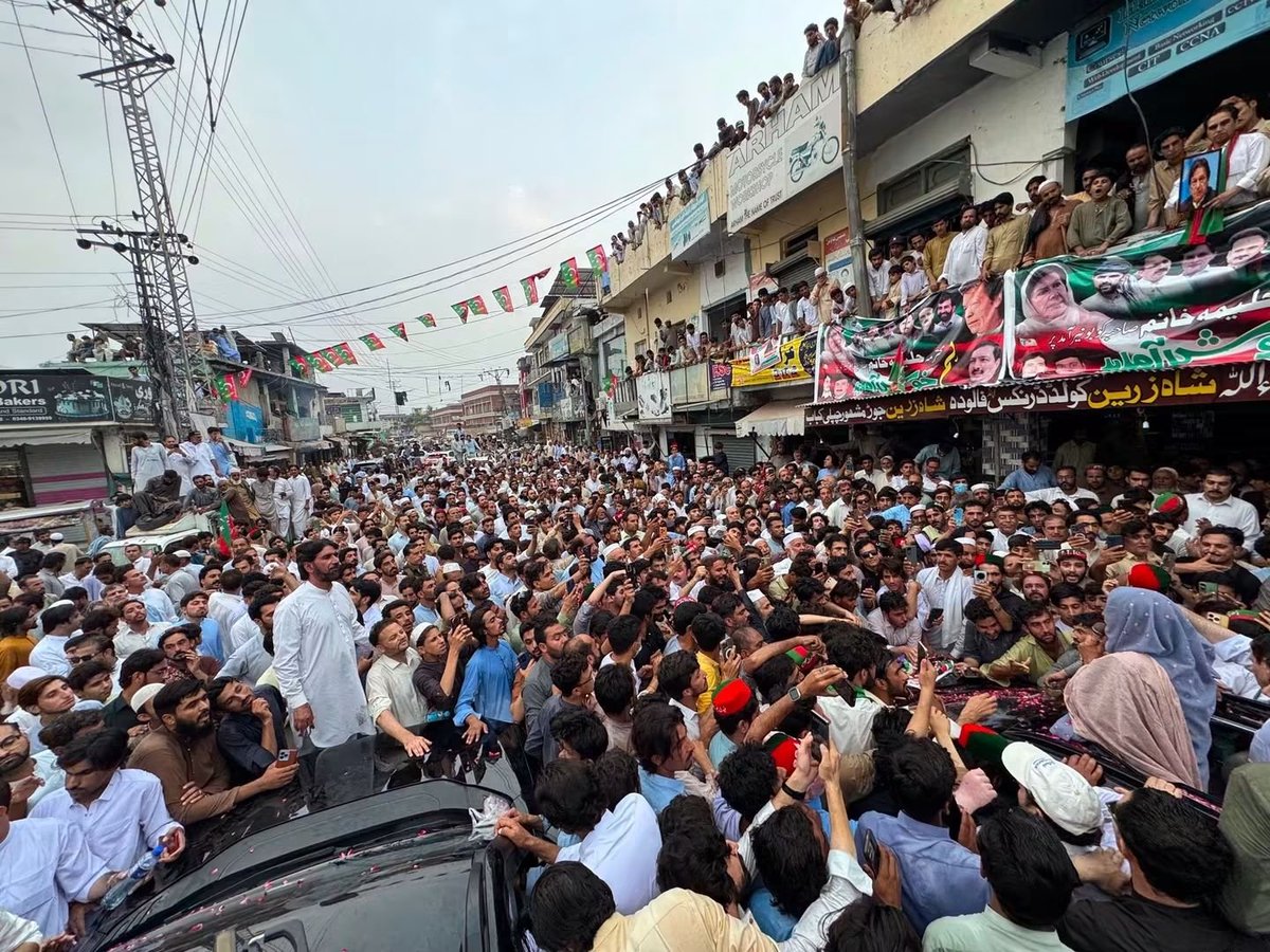 MArifGhafoorPTI's tweet photo. جوڑ چوک بونیر- کپتان کی خاطر! 

#خان_کو_رہا_کرکے_مقابلہ_کرو
#StreetMovementForKhan https://t.co/diDe7clrKe