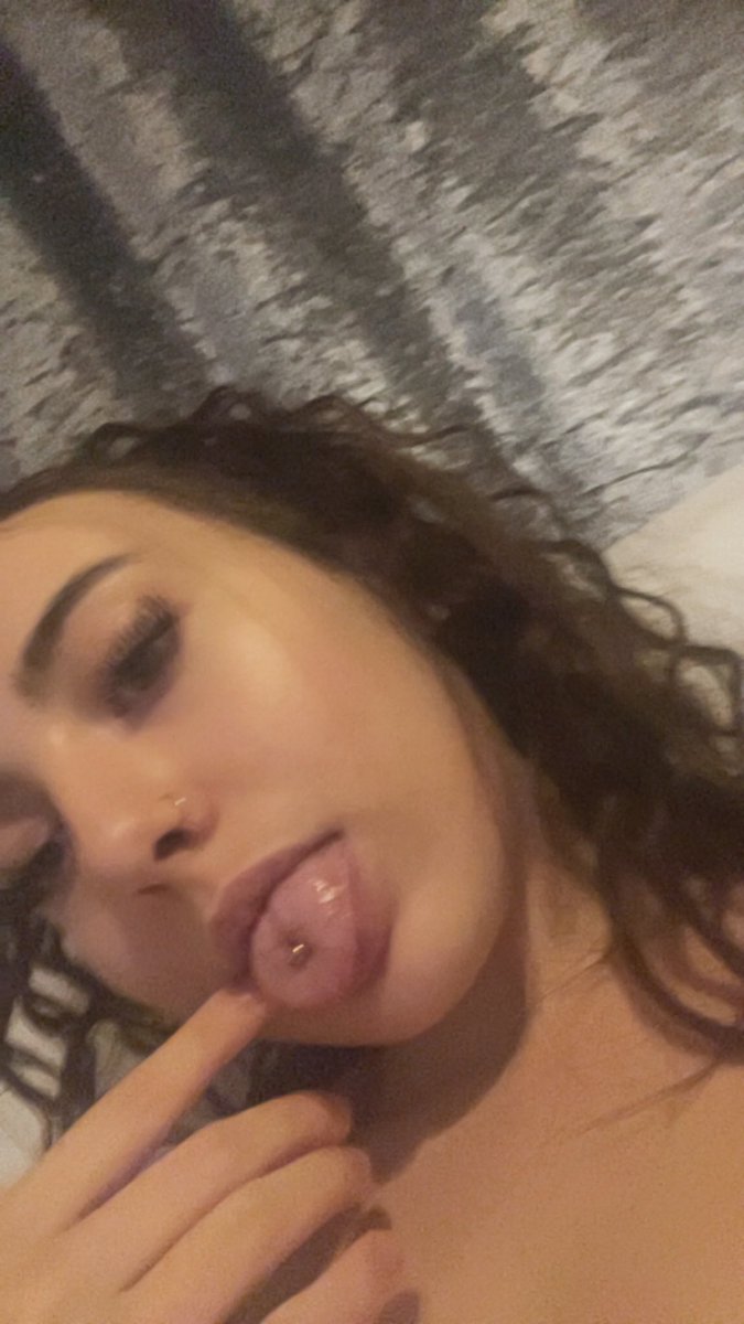 Lilbrunett's tweet photo. Check my link 😛🤫🍑 https://t.co/9U3PHujXUe