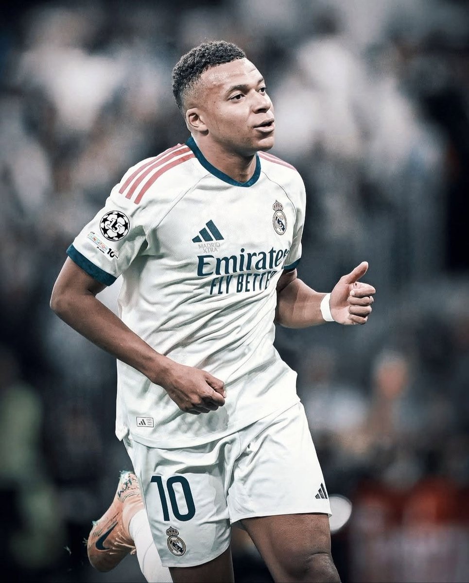 StatsKMbappe's tweet photo. La saison 2026/2027 de Kylian Mbappé reprendra le 22 août contre l'Espanyol Barcelone. 📆 https://t.co/AunOgnaw7I