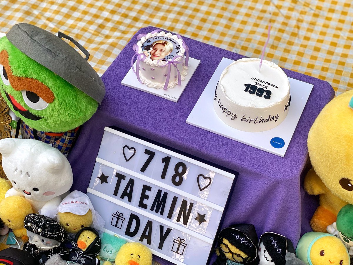 evetaem6v6's tweet photo. TAEMIN bday picnic 🧺🐥🐤🐱💕💕💕
Had such a fun afternoon celebrating together. Thank you for today guys! Let’s do this more often 🤗💛

#TAEMIN #태민 #テミン #泰民 https://t.co/kFQ25WamHr