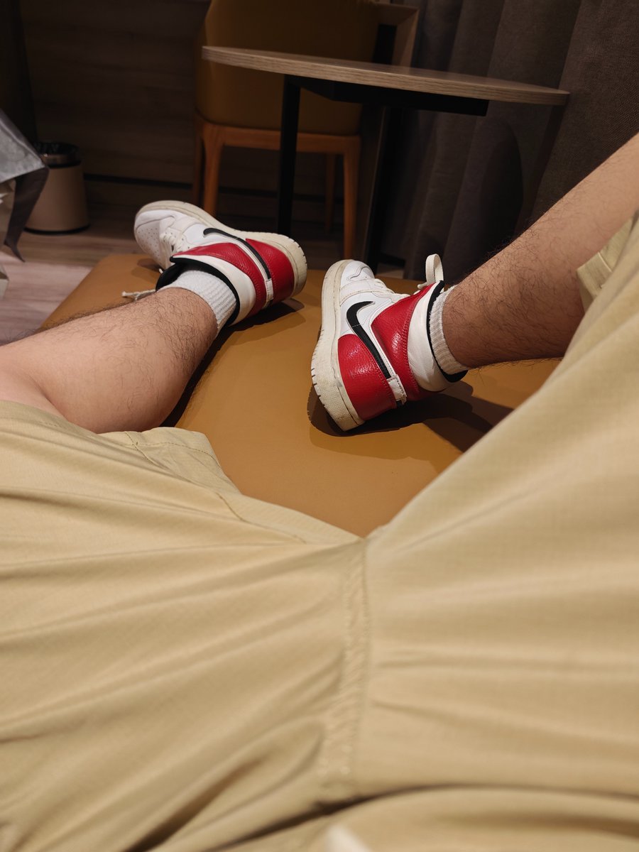 linren17's tweet photo. @sauder1mm 主播主播，我这样的喜不喜欢😋 https://t.co/CptX9Wcbsw