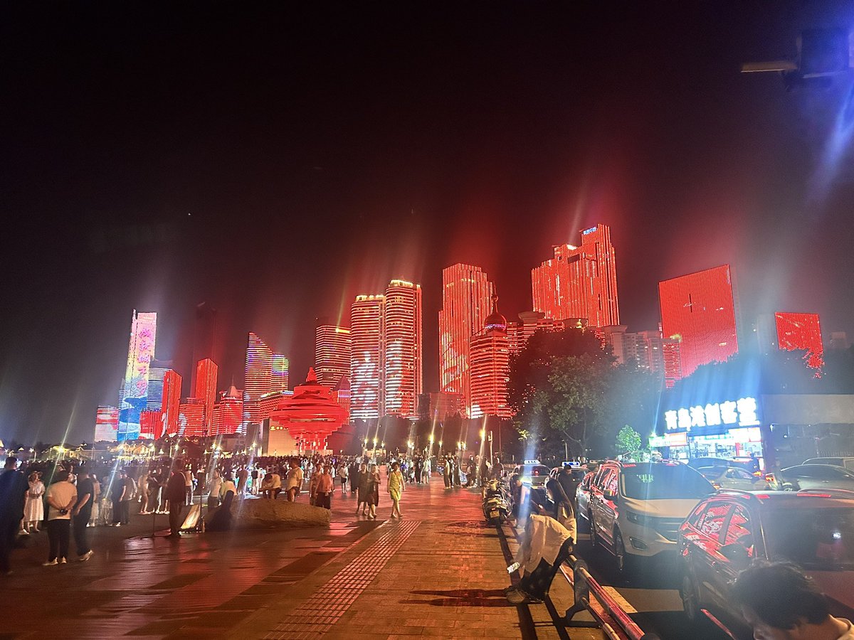empru_03's tweet photo. あと仕事で中国行ったりした 胃がやられました https://t.co/SZXxDaN675