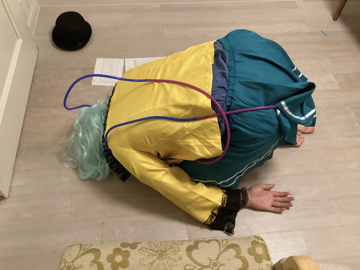Tubasosya's tweet photo. 1枚目「学校の成績悪い・・・」
2枚目「テストの成績も散々になっちゃった」
3枚目「私のリボンが・・・」
4枚目「もう嫌だ・・・やる気出ない・・・」
撮影協力者　次男
#コスプレ
#古明地こいしㅤㅤㅤ https://t.co/nD9G6B2ygW