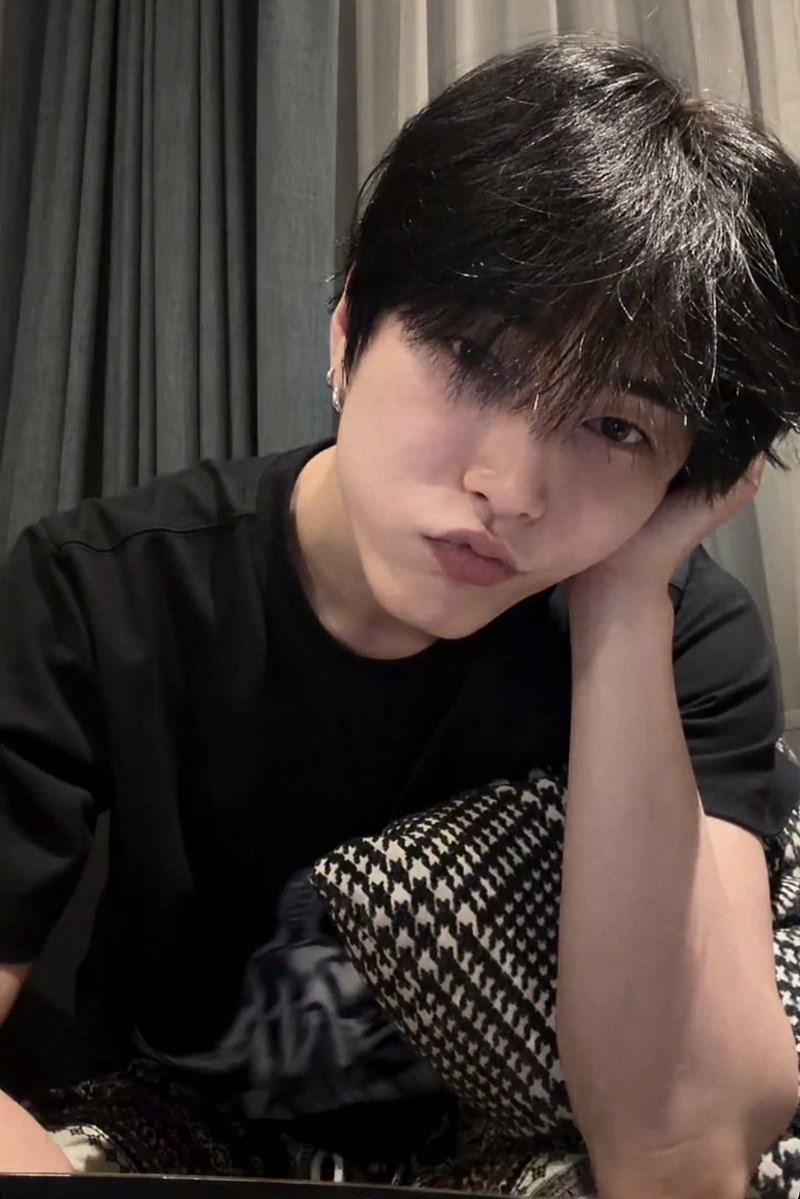bubhanie's tweet photo. 🖤 https://t.co/B4wp1QYuOQ