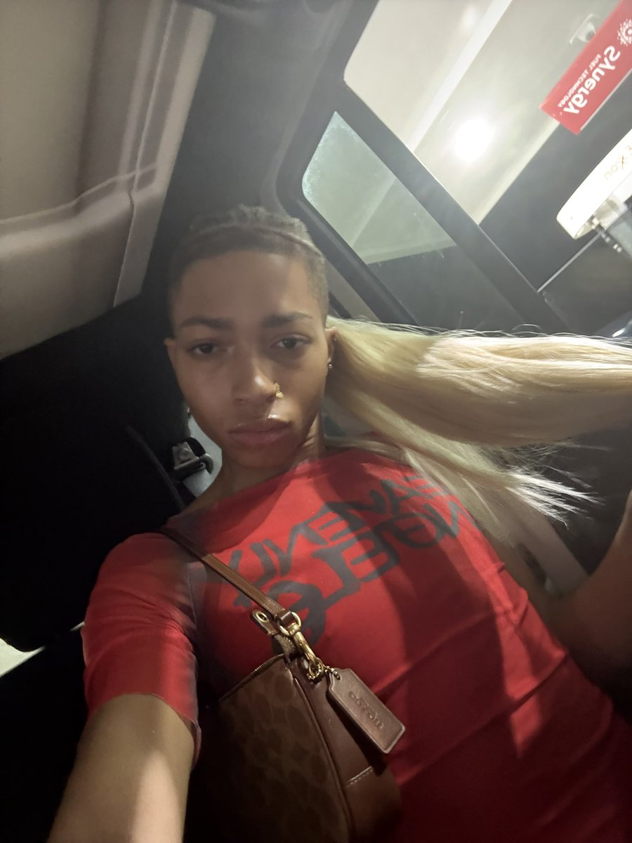 deandrexsmith's tweet photo. bitches can’t be me, they just wanna be me
#gay #mlm #explore #atlanta https://t.co/xarL670w39