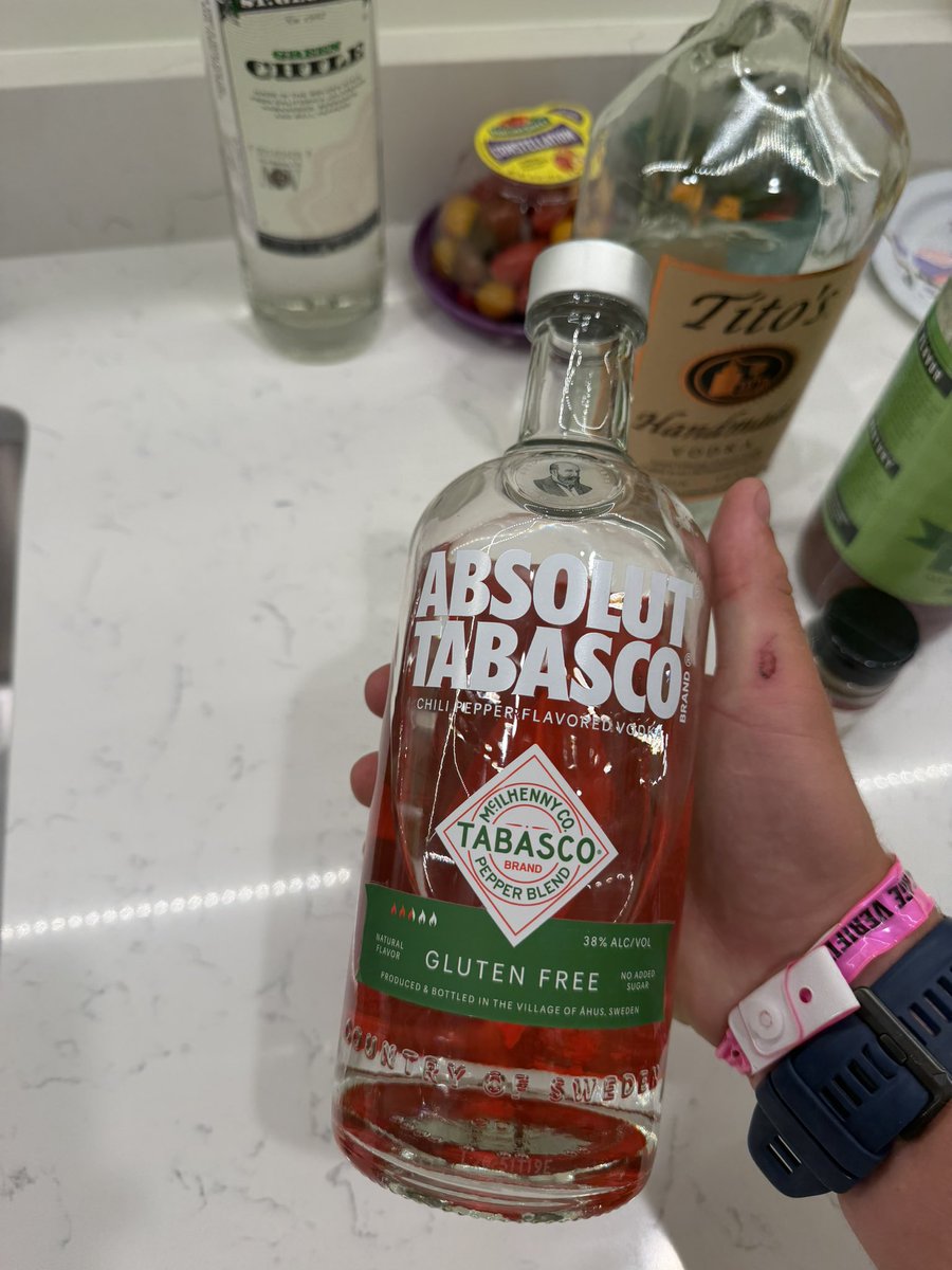 BoxMuncher89's tweet photo. Good Morning. Let’s get fucked up. https://t.co/WhWFQXofRd