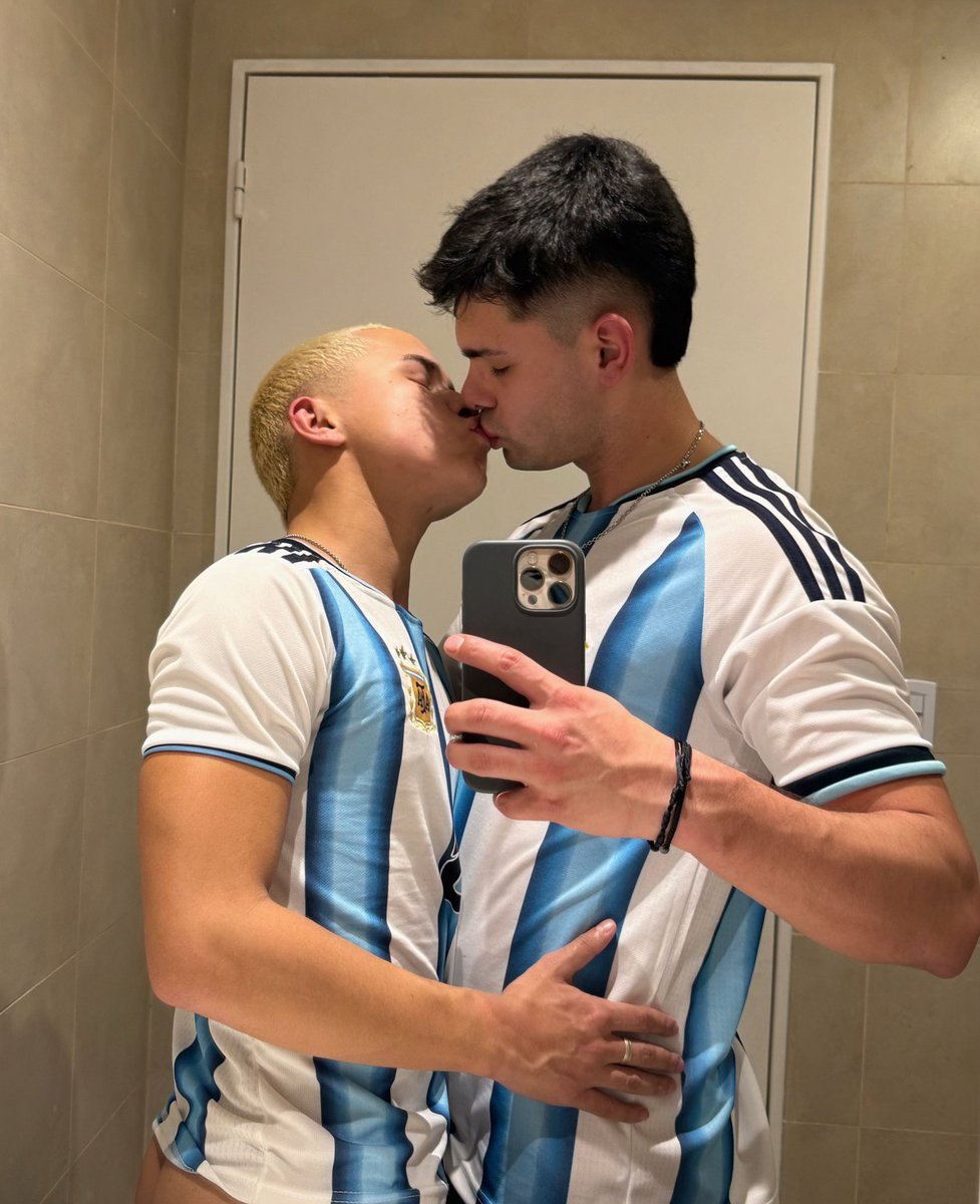 steveenguez's tweet photo. vamos Argentina por la cuarta ⭐️🇦🇷 https://t.co/tOuqGu9aci