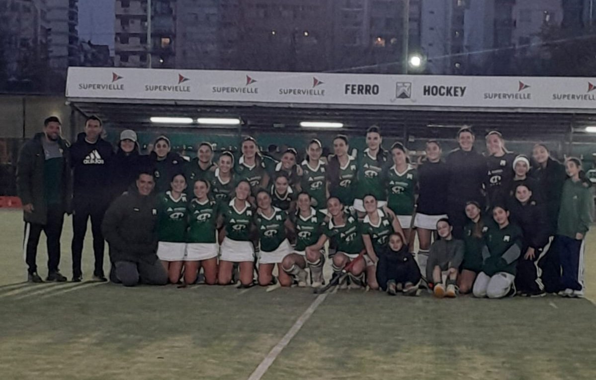 ferrocarriloest's tweet photo. #HockeyFemenino 🏑
18° Fecha
1° "B"
#Ferro 3 (Galuzzi, M. Santa María, Sasson) - #Ducilo 0 (📸)
1° "E" Zona 2
#Huracán 0 - #Ferro "B" 0
1° "F" Zona 3
#Oakhill 1 - #Ferro "C" 2 (Natiello, Accame)
1° "F" Zona 1
#Ferro "D" 2 (René, Di Marco) - #Pueyrredón "B" 2 https://t.co/s9Y1UtnZya