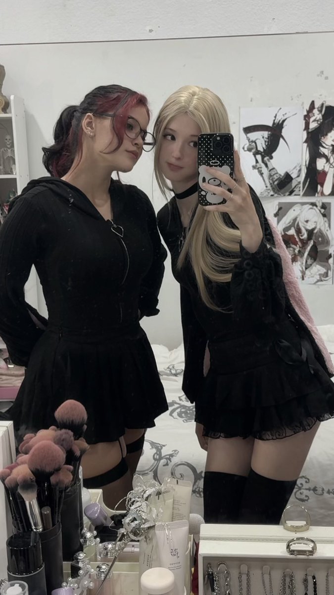 mizucakes_'s tweet photo. Bunny girl is on my patreon now btw :3 i love an outfit thats real comfy and not too revealing ngl https://t.co/L1DZyKbNgS