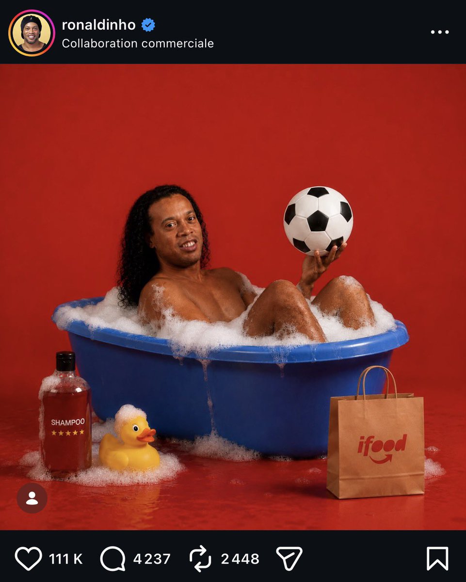 lnstantFoot's tweet photo. Le dernier post Instagram de Ronaldinho. 😭😭😭😭😭😭😭😭 https://t.co/ay3jbpS6mI