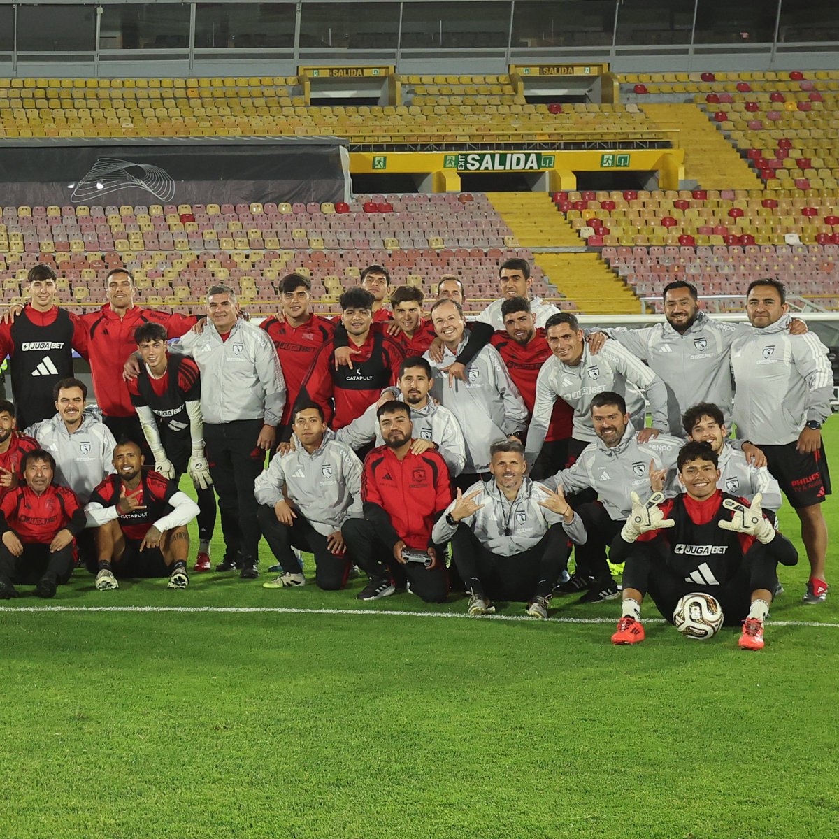 Colo-Colo tweet media