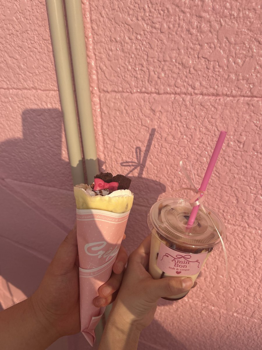 ayk06188332's tweet photo. 可愛いcafeに連れてってくれた♡💘☕️🍨 https://t.co/rHLa1zZBaP