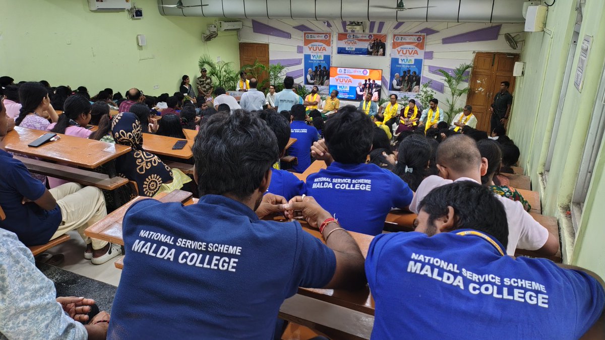 MYBharatHQ's tweet photo. The Journey Continues. The Impact Grows. 

The Viksit Bharat Yuva Connect – Nasha Mukt Edition reached Malda College, West Bengal, where every conversation reinforced one shared goal—a Nasha Mukt Bharat and a stronger Viksit Bharat 2047.

#MYBharat #NashaMuktYuvaForViksitBharat https://t.co/N6rcbi2VmL