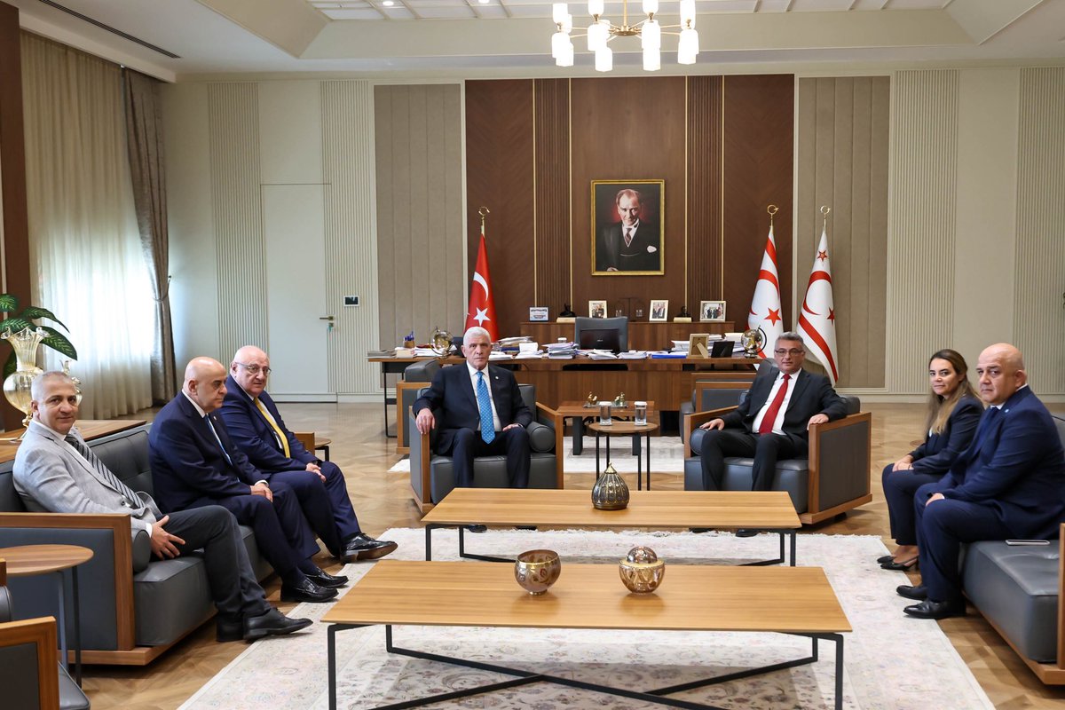 MDervisogluTR's tweet photo. Kuzey Kıbrıs Türk Cumhuriyeti Cumhurbaşkanı Sayın Tufan Erhürman’ı ziyaret ettik.

Nazik ev sahiplikleri için teşekkür ediyorum. https://t.co/sLiVixXxM9