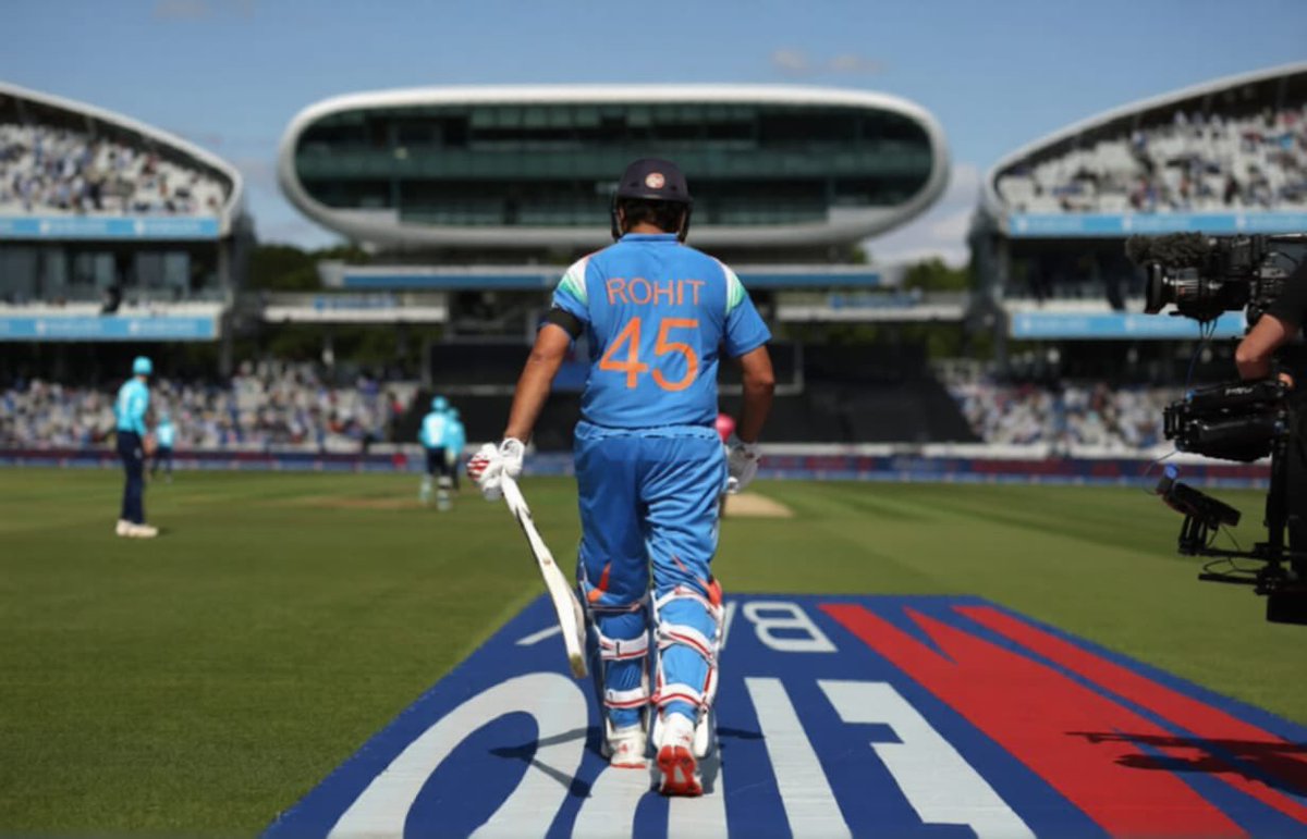 Aware_Indian7's tweet photo. @mufaddal_vohra The man the myth the legend 😍 Hitman Rohit Sharma 🥰 #INDvsENG #ENGvsIND #Lords https://t.co/PotY01raJx