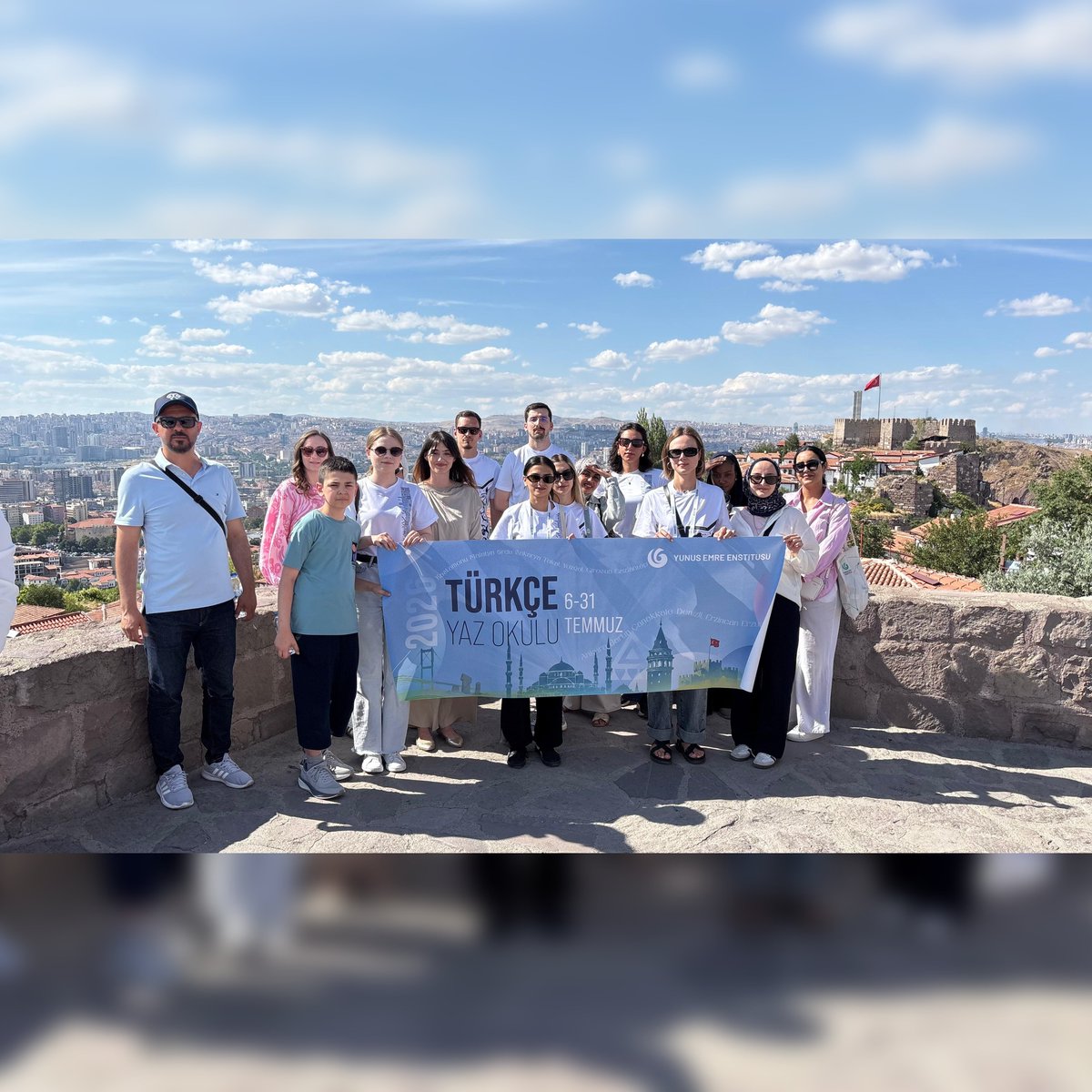 AybuDilmer's tweet photo. Yunus Emre Enstitüsü Türkçe Yaz Okulu öğrencilerimiz Anadolu Medeniyetler Müzesi ve Ankara Kalesi'nde tarihin derinliklerini keşfetti.
@yeeorgtr @acengizkoseoglu @ybuankara https://t.co/EJQgTXIYlp