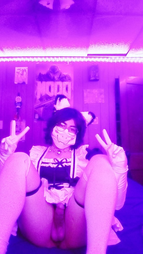 RASMUS_1996's tweet photo. I like being a kitty boi sometimes...maybe I should be a cat dude too aha https://t.co/5LBQayzTMb