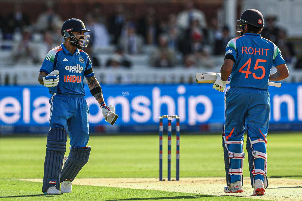 HardCricketpix's tweet photo. Virat Kohli celebrates 🫂💙 https://t.co/KdfgpPqbSd