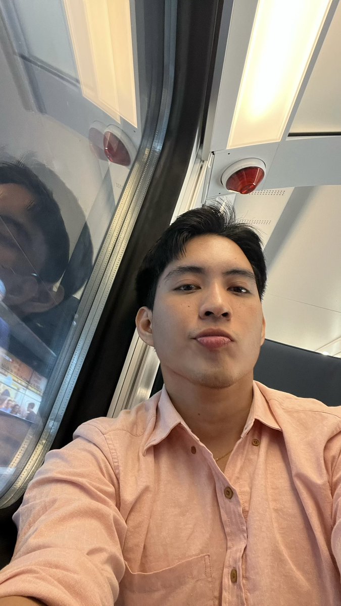 bad_ko_dy's tweet photo. ZRH 19JUL2026 : สวิต สวิส สวิซ 🦢🧀🏔️ https://t.co/WvstDUYNfA