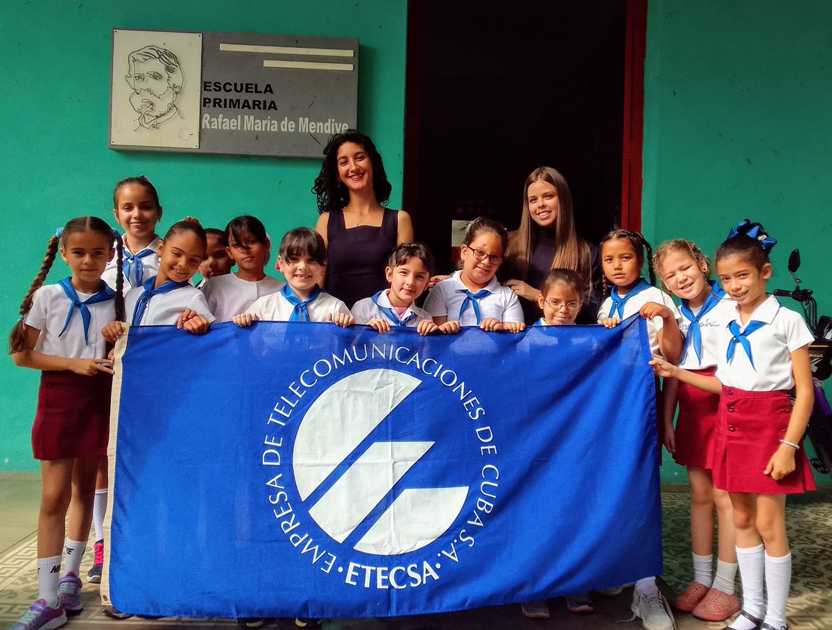 garcia_yec52416's tweet photo. Feliz Día de los Niños!! 
@ETECSA_Cuba #PinardelRío https://t.co/8P3dd080Vc