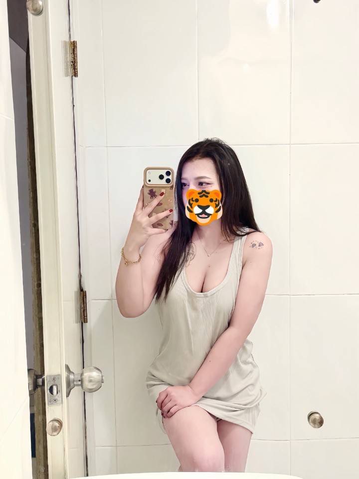 nanftw4c's tweet photo. ก็ขาวอวบอะแกร(น่ารักหรือน่าฟัดกันนะ)😜🤭💆🏻‍♀️
09:00-22:00 ดึกนัดล่วงหน้า😊
📱X0660465328
#นวดขอนแก่น #รับนวดขอนแก่น #ขอนแก่นรับนวด #นวดนอกสถานที่ขอนแก่น https://t.co/etZLfMVRHO