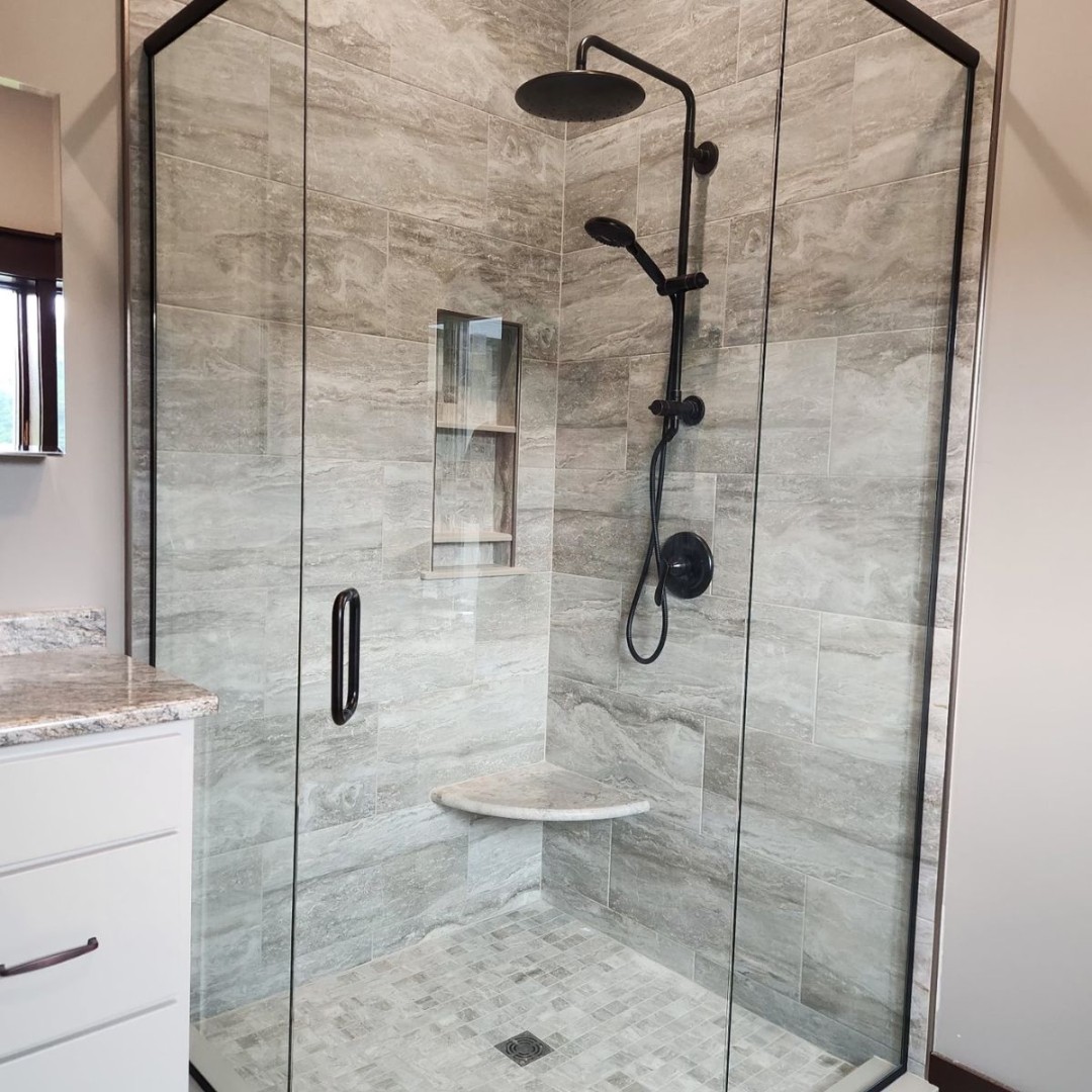 GlassDocBoise's tweet photo. A shower door upgrade can completely transform your bathroom.

Custom glass shower doors add light, space, and style. Installed right the first time, backed by the Done Right Promise®.

💻 https://t.co/nXN0jBwZHw

#GlassDoctor #ShowerDoor #HomeUpgrade https://t.co/PXeV5E8Tha