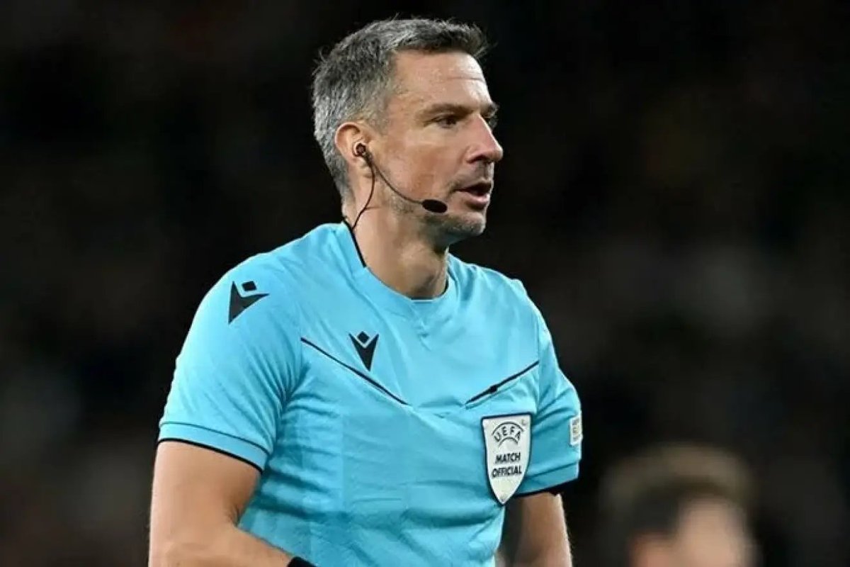 Clonazepamers's tweet photo. Hoy es día de celebrar, pero mañana abriremos el melon de que a este tío le pareció correcto expulsar a Camavinga en Champions por mover el balón dos metros pero a Paredes y McAllister por reventar a patadas a media España no.

Esto huele a mafia. https://t.co/cmIEYNj55f