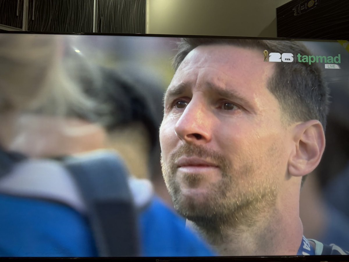 Trade_withali's tweet photo. 💔😭😭#messi 💔😭 https://t.co/j1S8b5Ahx3