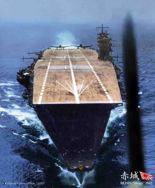 HiddenHistoryYT's tweet photo. What's your favorite WW2 Aircraft Carrier? https://t.co/VT3pbiExWq