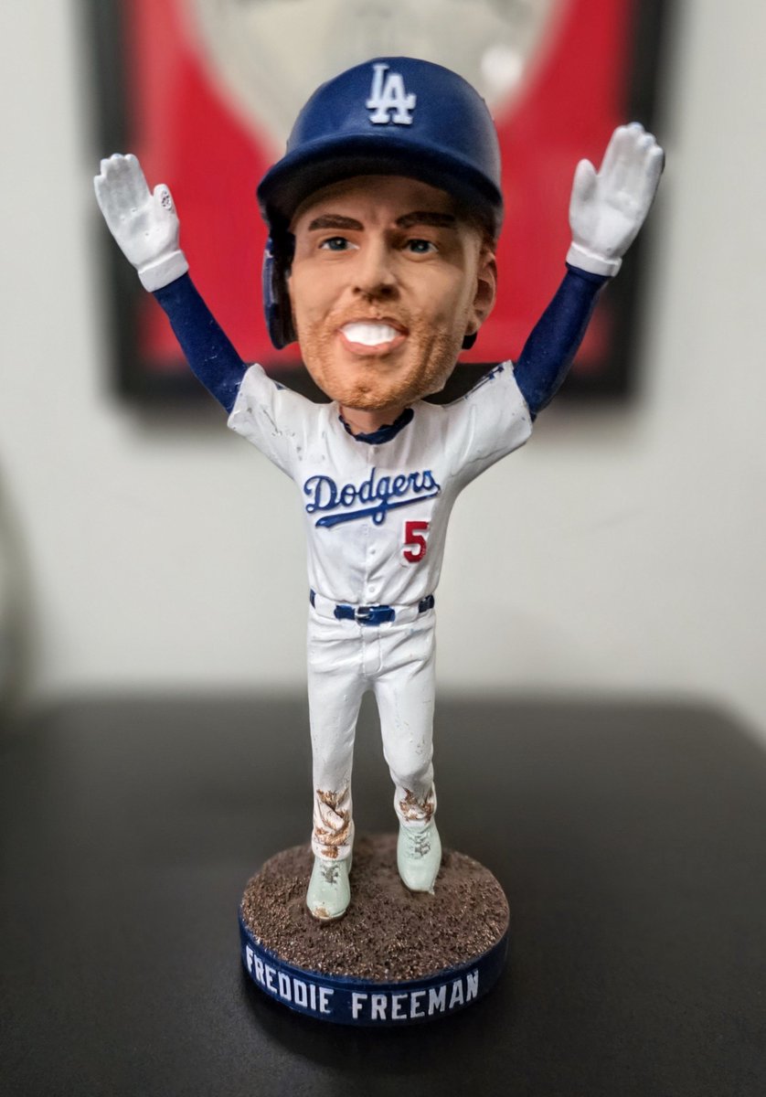 SportsHistorySL's tweet photo. New bobbleheads for our collection (#446 and #447):

#ShoheiOhtani pitching as part of his "greatest game" and #FreddieFreeman World Series walk-off home run. ⚾️ @Dodgers #bobbleheads https://t.co/wR1Aixc0IK