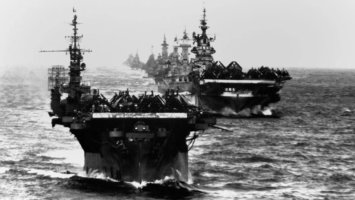 HiddenHistoryYT's tweet photo. What's your favorite WW2 Aircraft Carrier? https://t.co/VT3pbiExWq