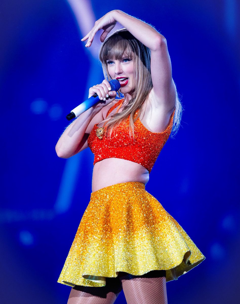 tswiftdailybr's tweet photo. 🇪🇸 ¡FELICIDADES, MIS AMORES! 🇪🇸

España se lo merece muchísimo. 🧡 https://t.co/i54v52ZZHy