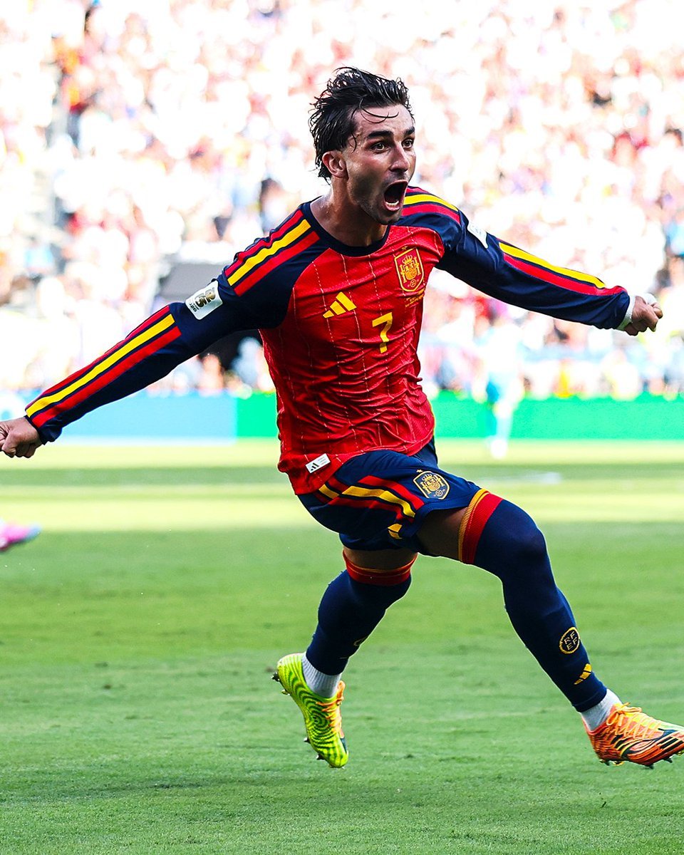 kingsawyerr's tweet photo. Spain just won 2026 the football world cup #Fıfaworldcup https://t.co/gBynPFweGy
