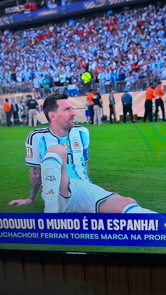 MatheusCristals's tweet photo. Chora baixo pessi kakakakakak https://t.co/O725zENYN4