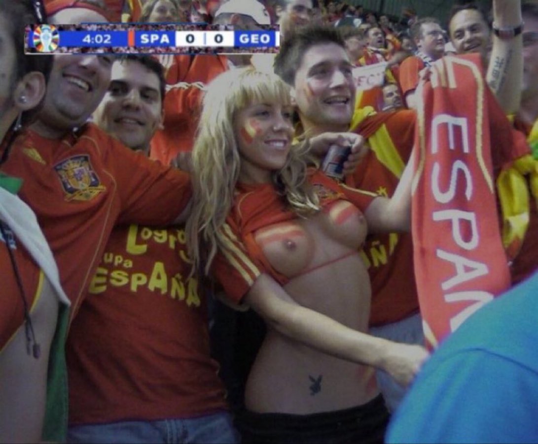 Play_Giirls's tweet photo. ESPAÑA ES CAMPEÓN DE LA COPA MUNDIAL 2026. 🇪🇸⚽️ https://t.co/Nz787PctaV