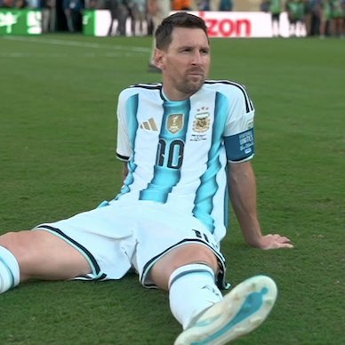 ThaEuropeanLad's tweet photo. You're pure evil if you enjoyed seeing Messi go out like this... https://t.co/zYVTuG7HDr