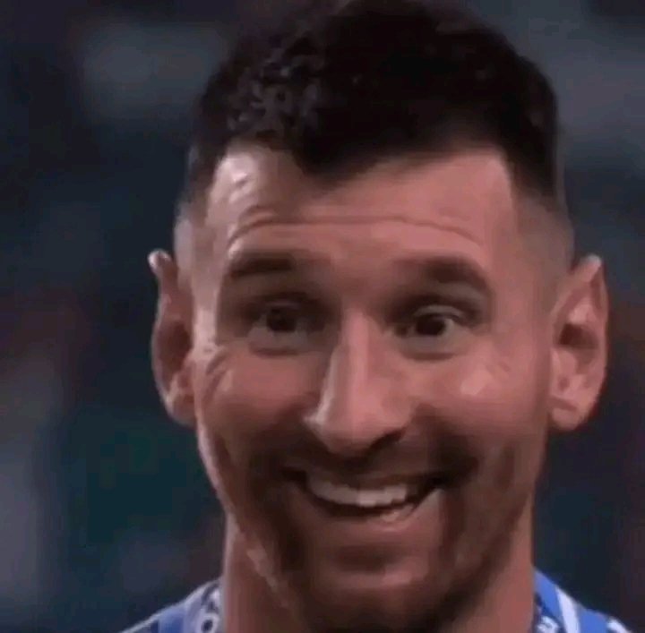emekadp's tweet photo. ___world cup trophies 

Messi 1
Mbappe 1
YAMAL 1

Ronaldo I'm back I'm back https://t.co/uADSjaERrS