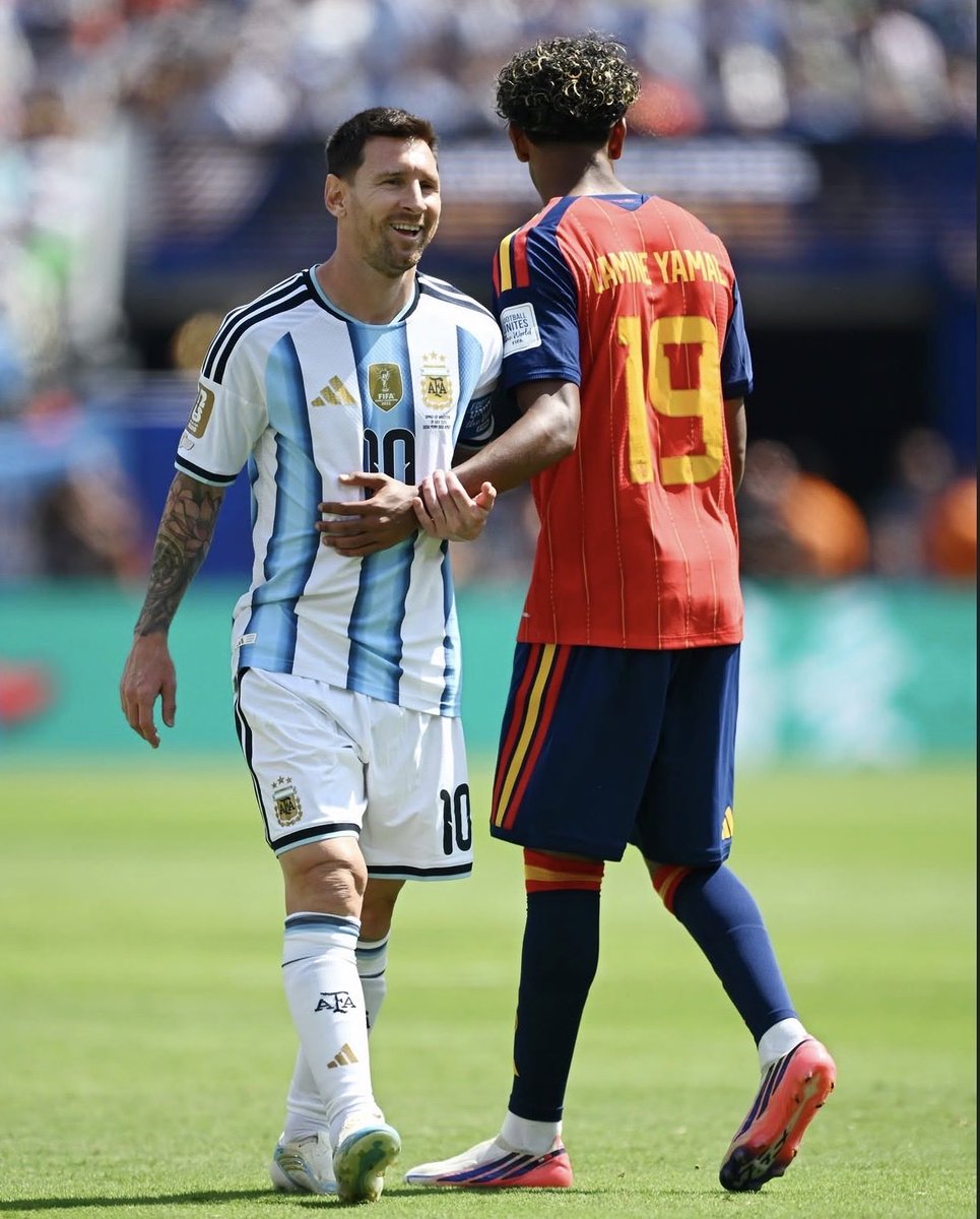 LullyJz's tweet photo. Messi te amo, Yamal👏🏼👏🏼 https://t.co/BuY5iXS8e0